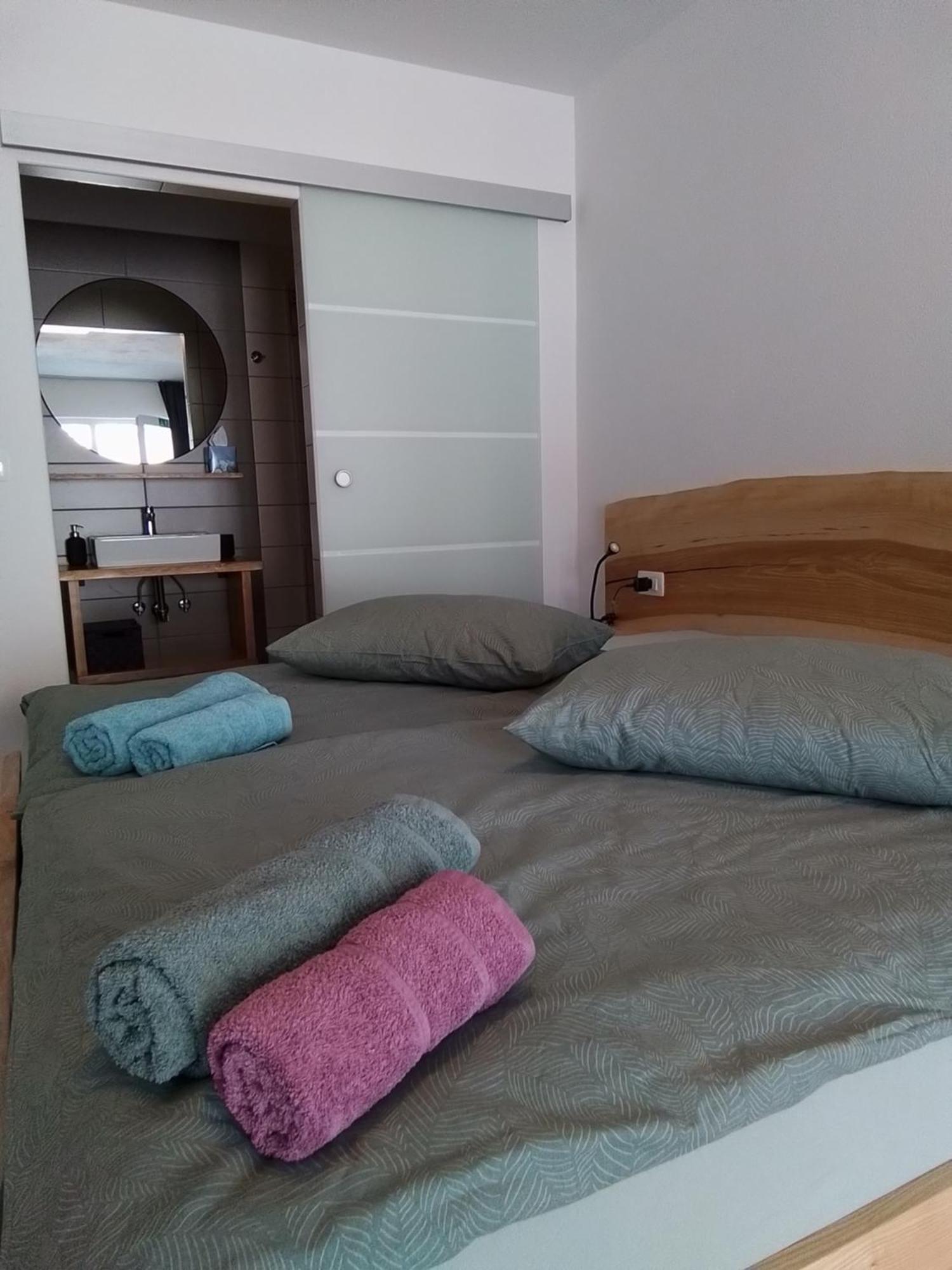 Ferienwohnung Hisa Za Gradom Kobarid Exterior foto