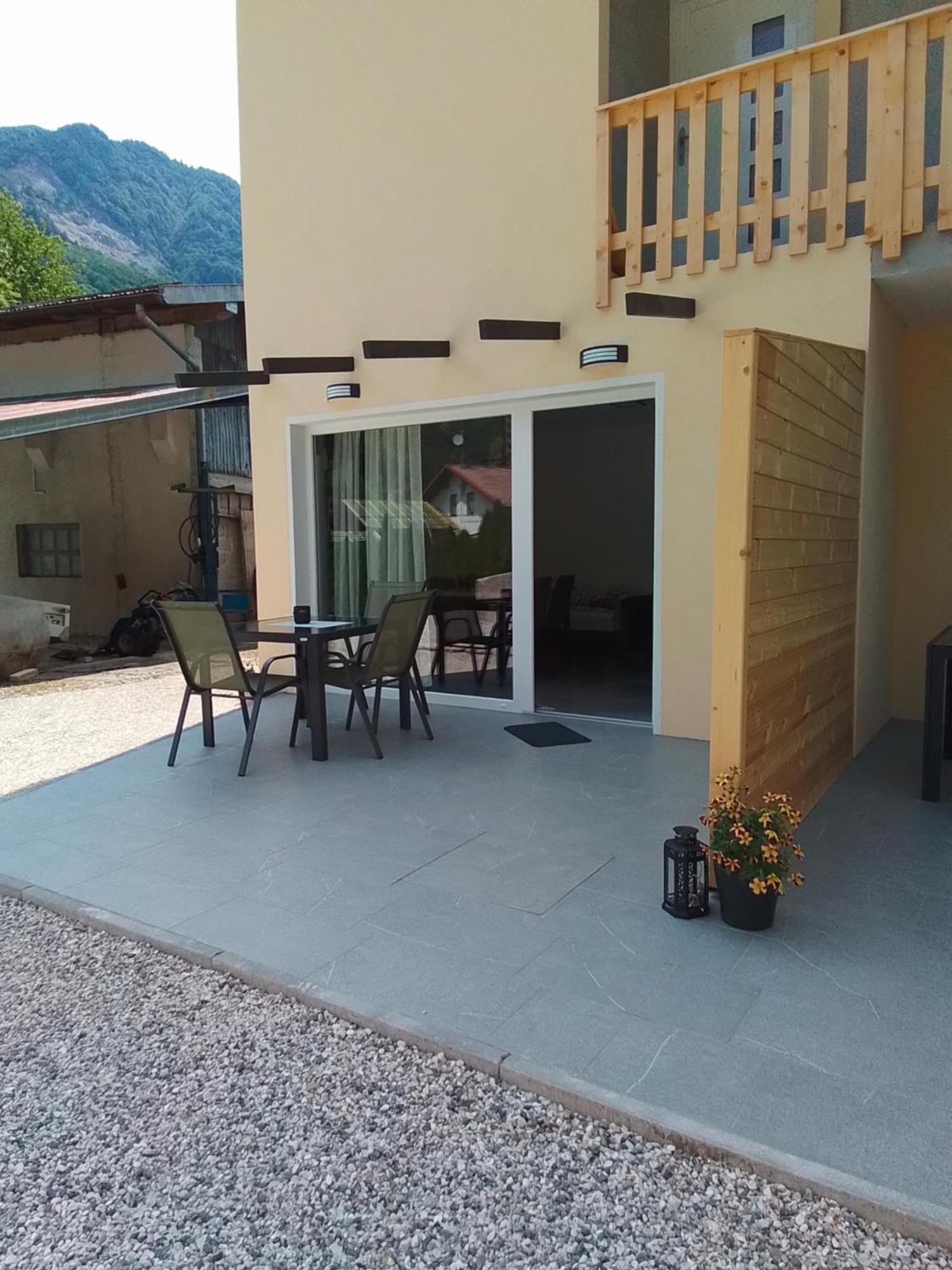 Ferienwohnung Hisa Za Gradom Kobarid Exterior foto